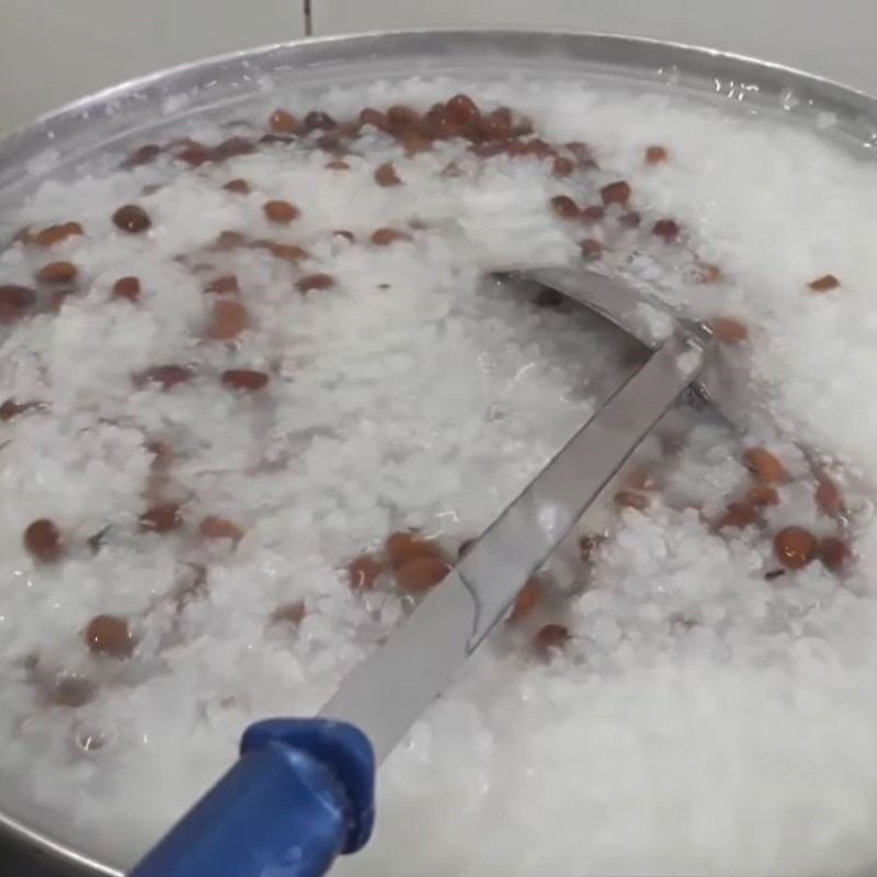 Step 3 Cooking red bean porridge Red bean porridge with beef