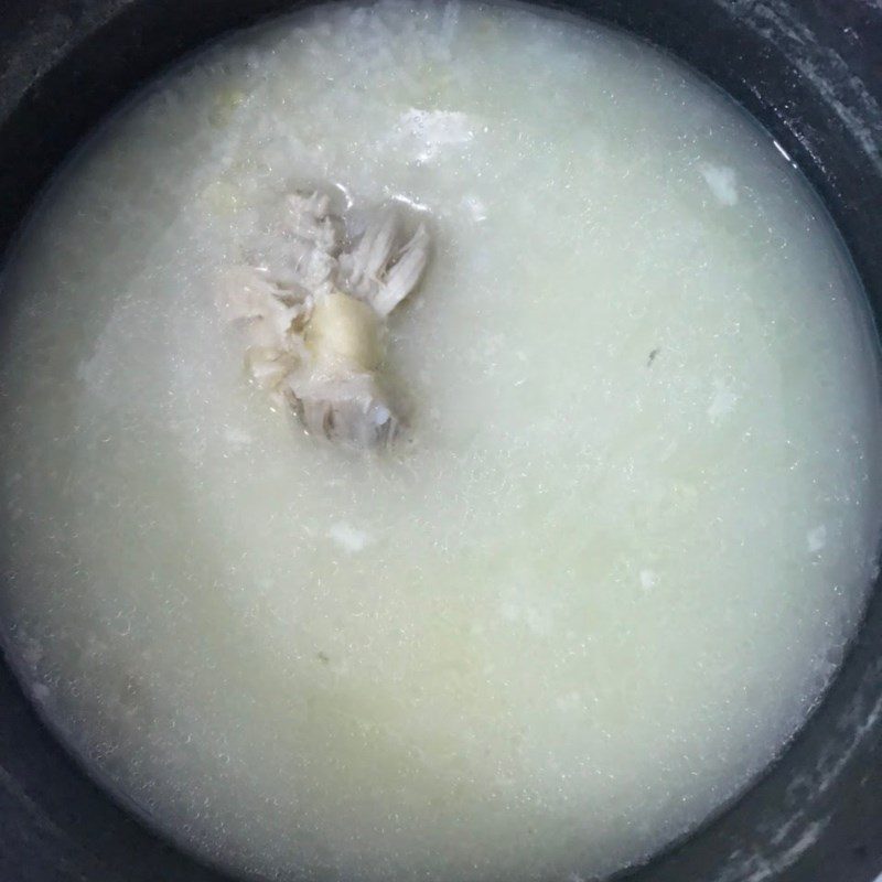 Step 4 Cooking chicken porridge with mung beans Chicken porridge with mung beans (recipe shared by users)