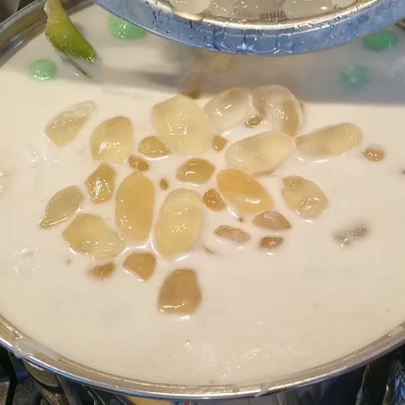 Step 4 Cooking Sweet Soup Banana Glutinous Rice Balls