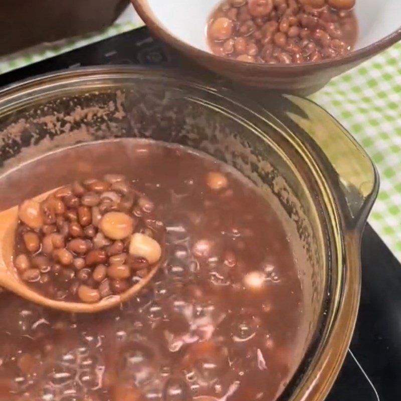 Step 2 Cook the Sweet Soup Red Bean and Lotus Seed Sweet Soup (Recipe shared from Tiktok Cooking with TasteVN)