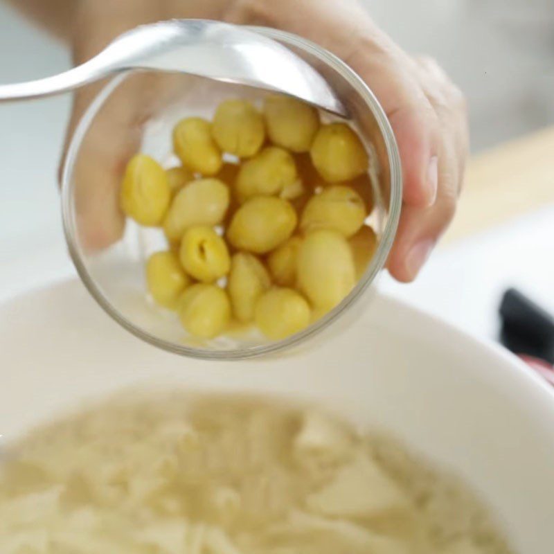 Step 3 Cook bo bo dessert with ginkgo and tofu skin Bo bo dessert with ginkgo and tofu skin