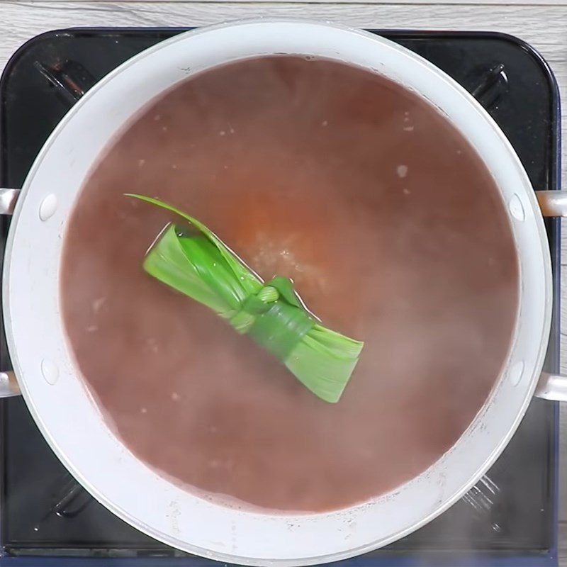 Step 2 Cook red bean sweet soup Red Bean Sweet Soup with Grass Jelly