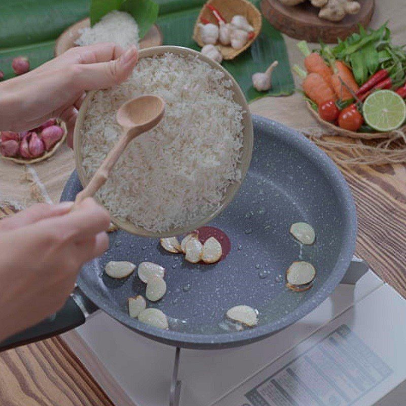 Step 2 Cook the rice Hoi An Chicken Rice