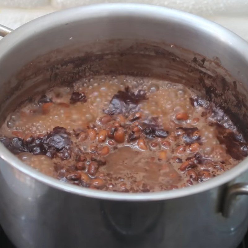 Step 2 Cooking red beans Red bean jelly with fresh milk