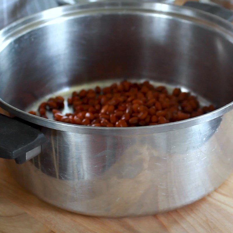 Step 2 Cook red beans Red bean and cashew milk with black sugar pearls