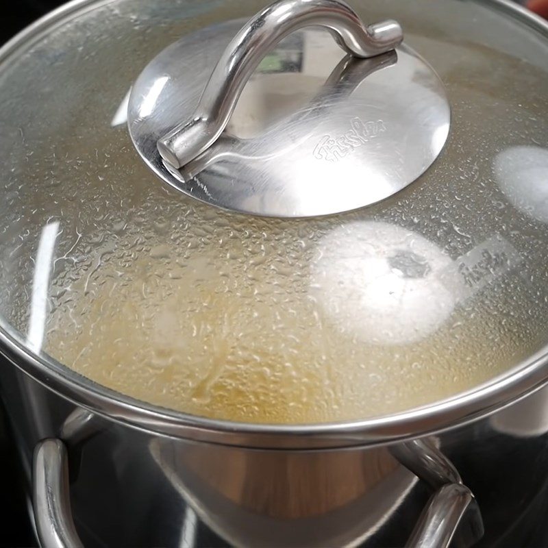 Step 4 Cook mung beans and mix with coconut milk