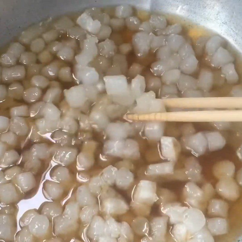 Step 2 Cooking palm sugar with tapioca pearls Palm Sugar Tapioca Pearls with Rice Paper