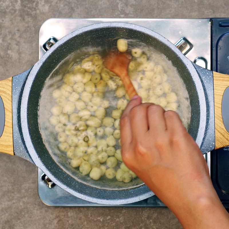 Step 2 Cook lotus seeds Snow lotus seed dessert