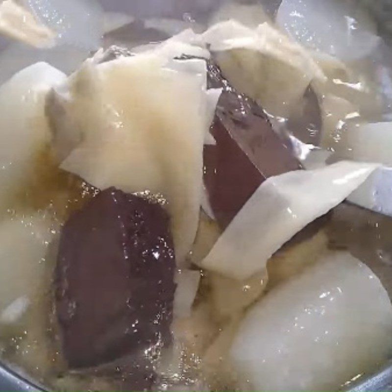 Step 4 Cook the dried shrimp wontons Wonton leaves cooked with dried shrimp