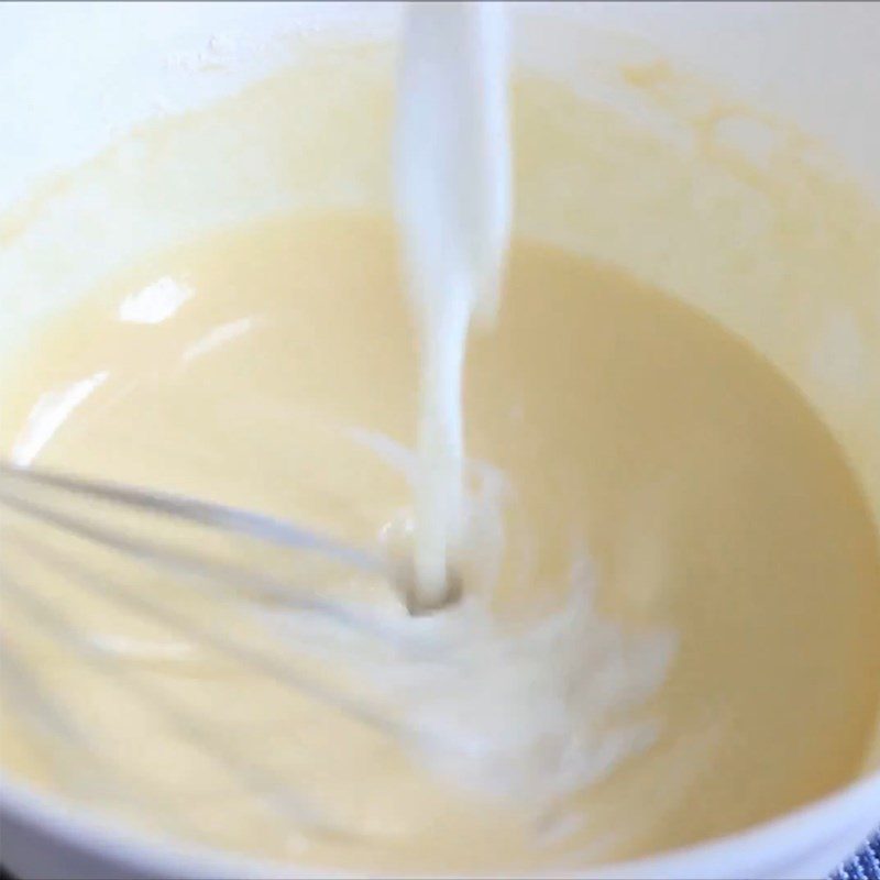 Step 4 Cook the vanilla pudding mixture Vanilla cherry pudding