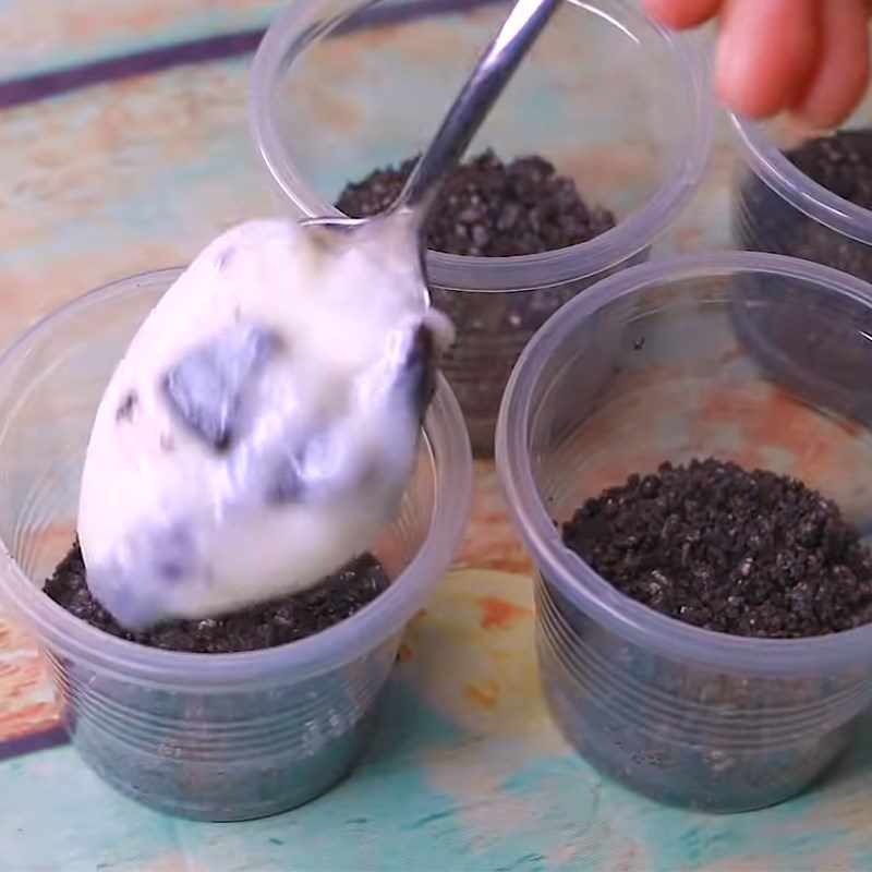 Step 3 Cook the milk mixture Oreo pudding