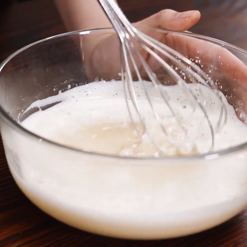 Step 3 Cook the mixture of milk, eggs, and cornstarch Cream cheese using blender