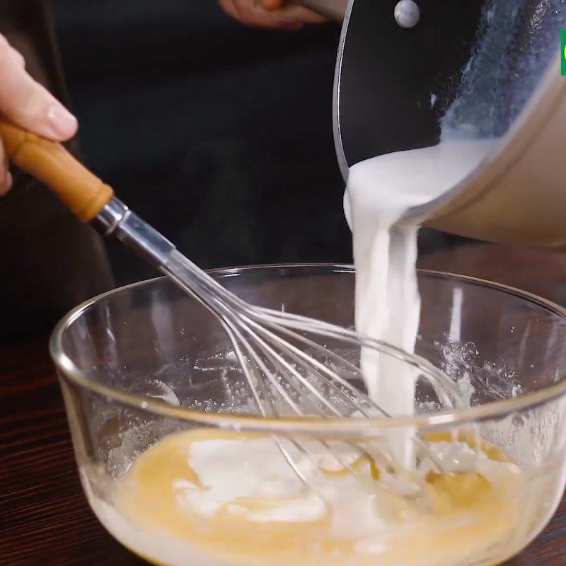 Step 3 Cook the mixture of milk, eggs, and cornstarch Cream cheese using blender