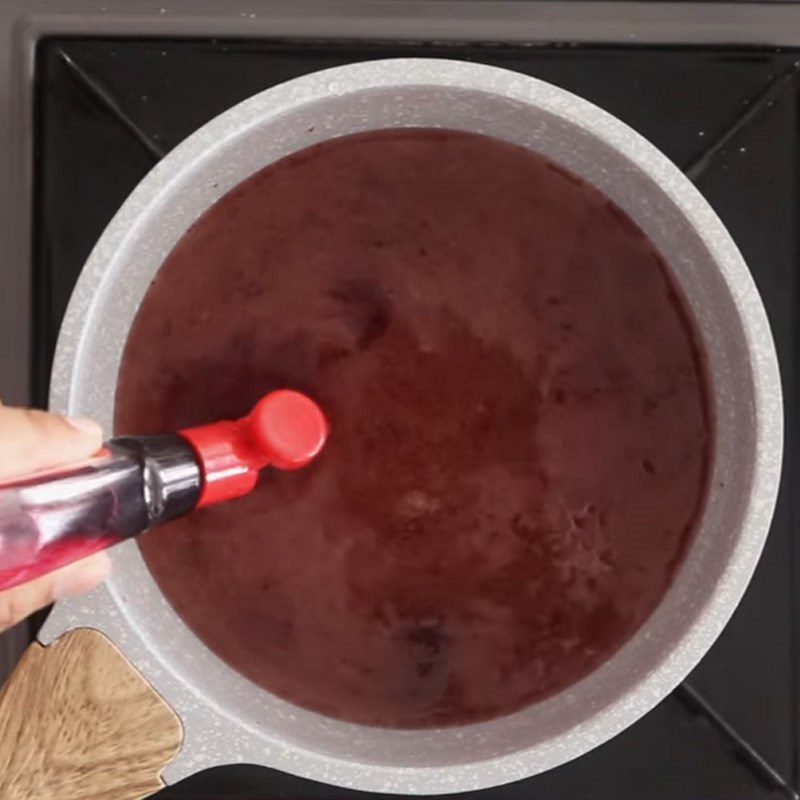 Step 6 Cook the red topping Red Langminton Cake