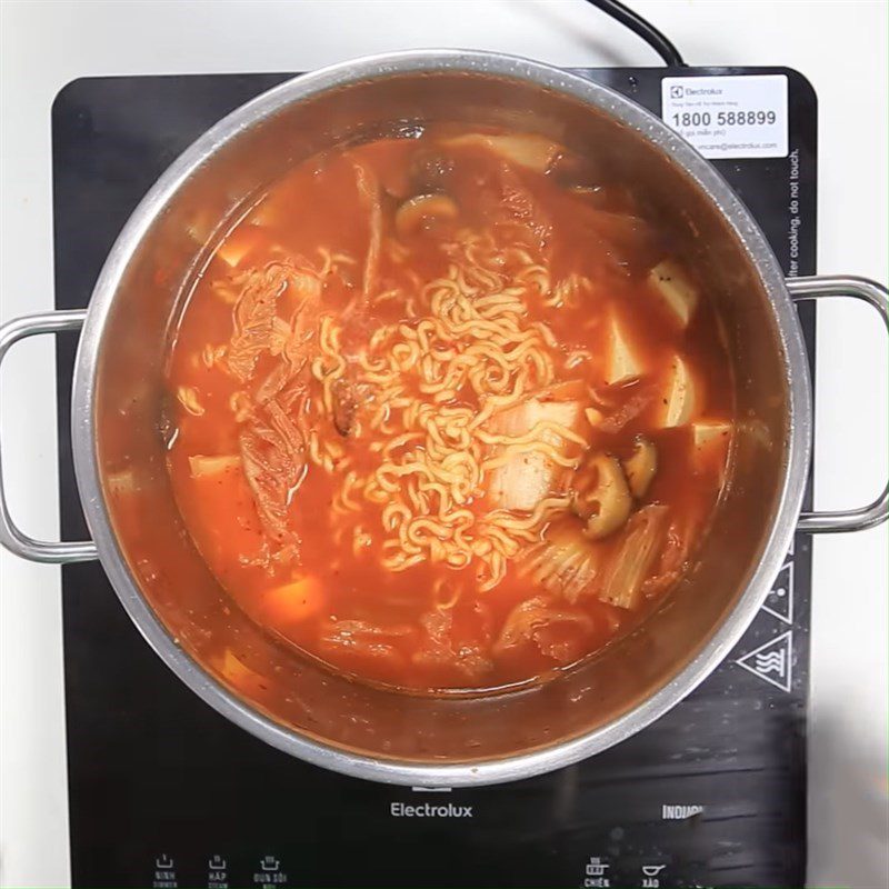 Step 3 Cook Noodles Kimchi Ramen