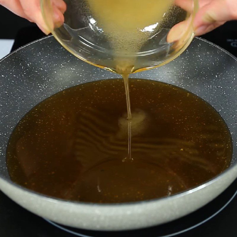 Step 3 Cook the Apricots for Sugar-coated Apricot Jam