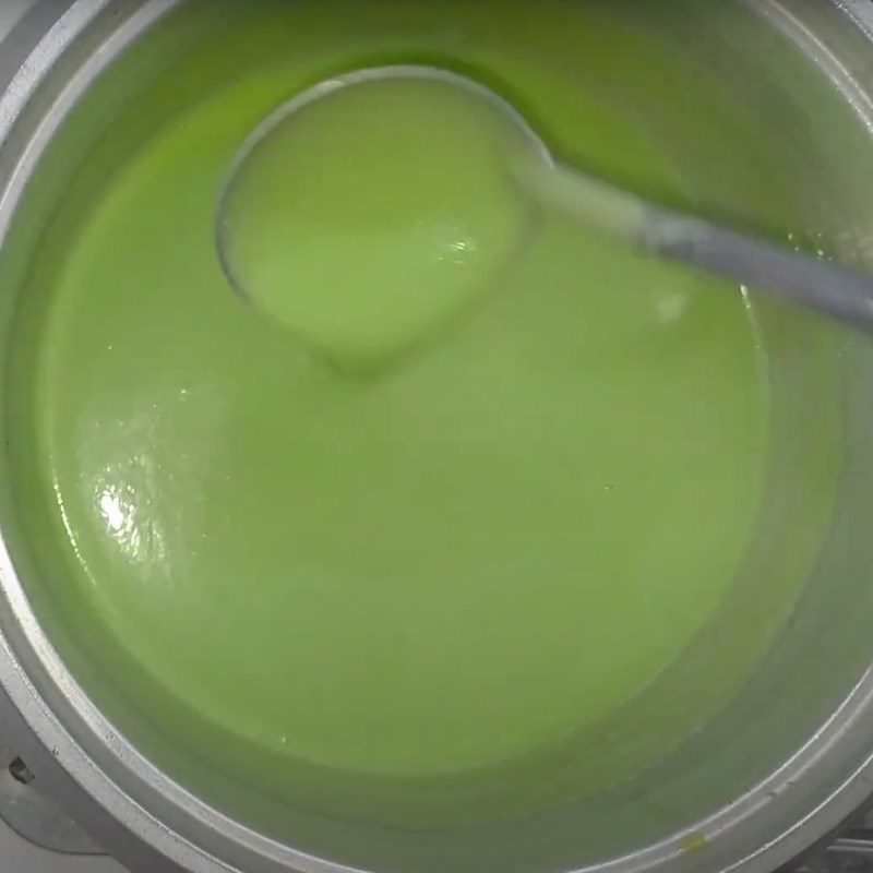 Step 2 Cook the coconut milk Banana ice cream with pandan leaf