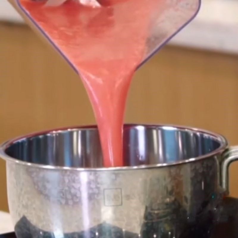 Step 3 Cook the strawberry juice Concentrated strawberry juice