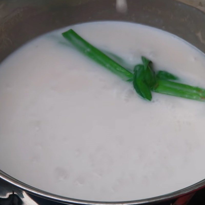 Step 4 Cook Coconut Milk Coconut Milk Black Bean Dessert