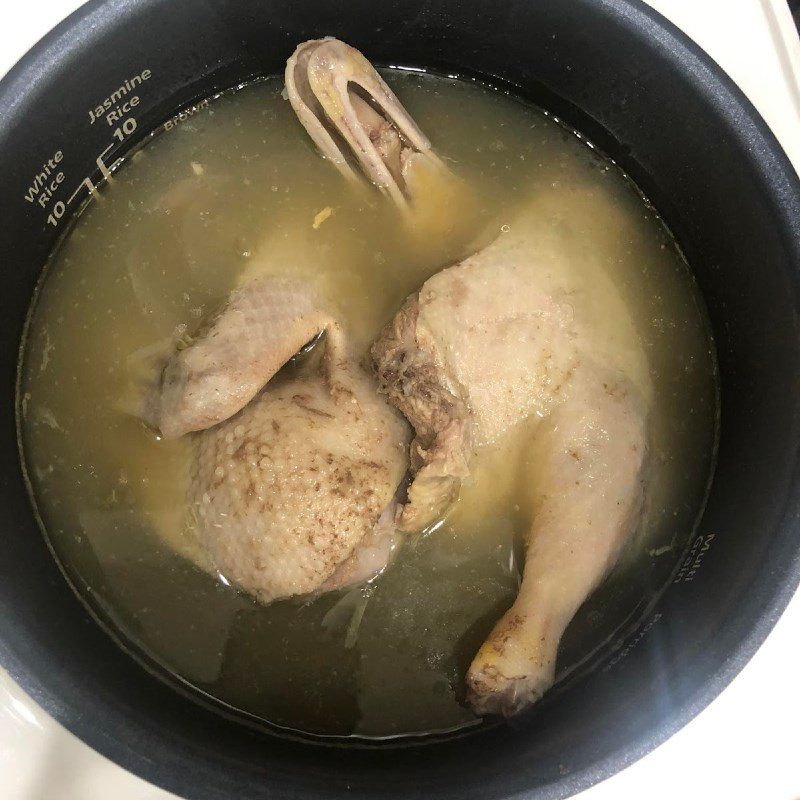 Step 2 Cooking the broth for Duck Bamboo Shoot Noodle using a rice cooker