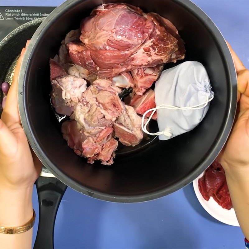 Step 3 Cooking the broth for Beef Pho