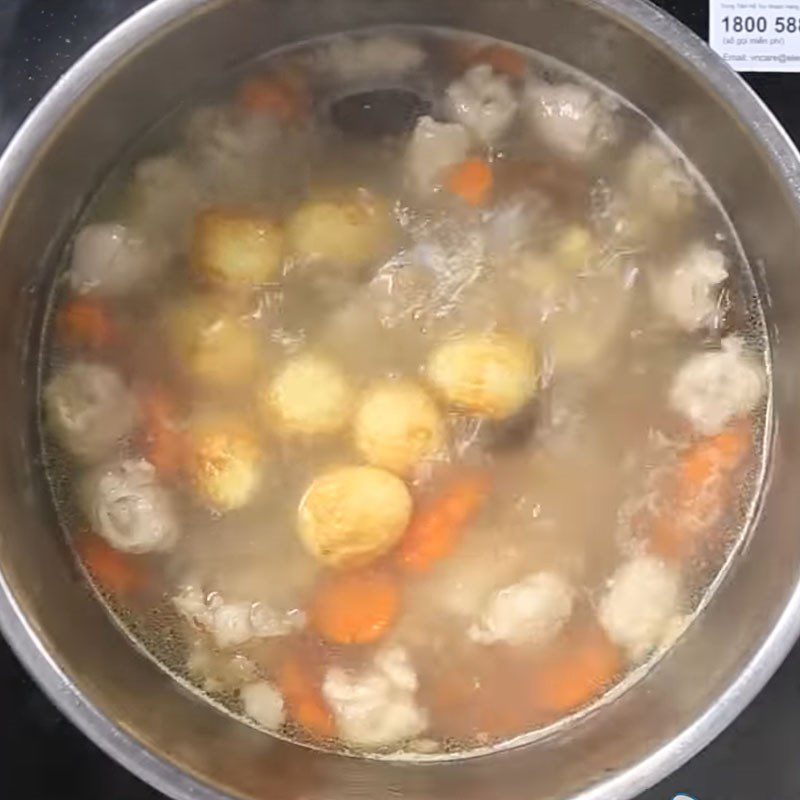 Step 3 Cooking the soup Lotus seed soup