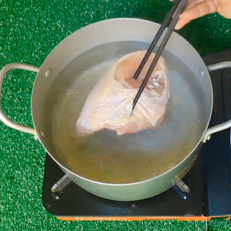 Step 5 Cook the broth Chicken breast mushroom