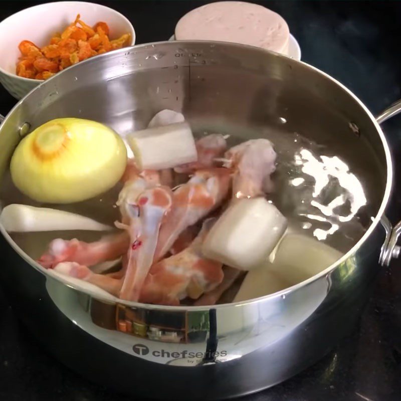 Step 3 Cooking the broth for Shrimp Paste Noodle Soup