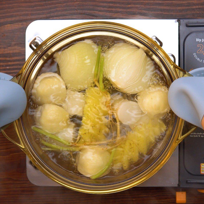 Step 3 Cook the broth for vegetarian beef stew