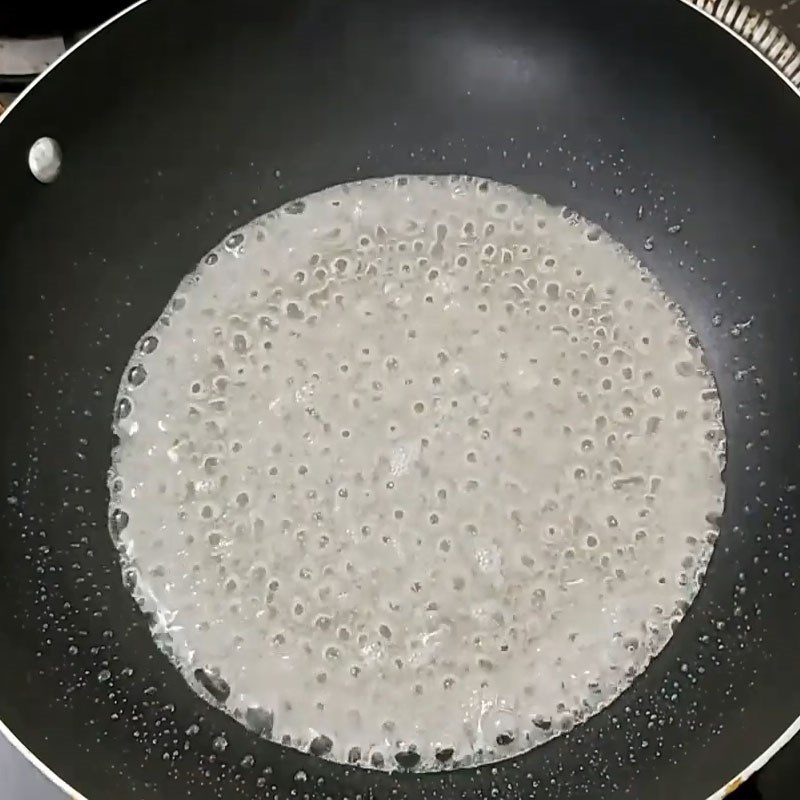 Step 2 Cook the sugar syrup Mouse Droppings - Black Sesame Candy