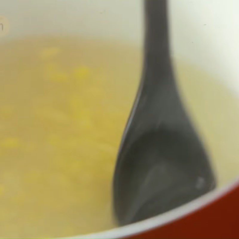 Step 6 Cooking the syrup for colored Bánh trôi and Bánh chay