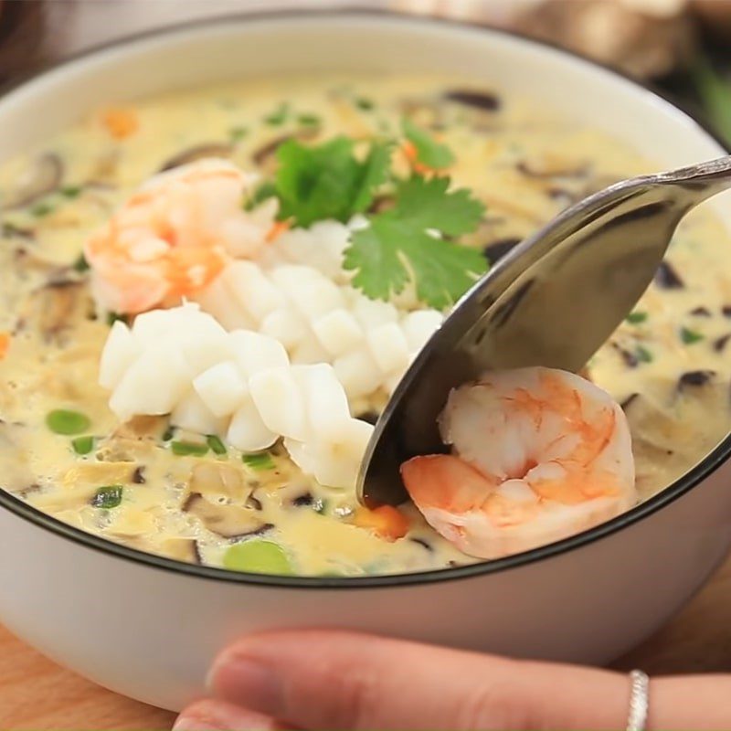 Step 4 Final product Seafood steamed eggs