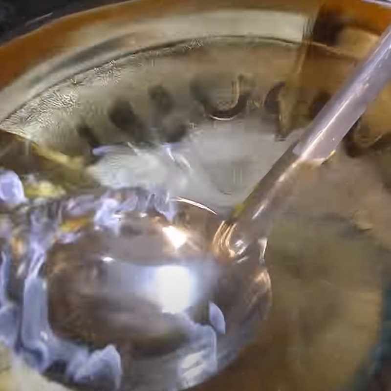 Step 7 Cook the syrup, coconut milk, and finish Sweet potato dumplings