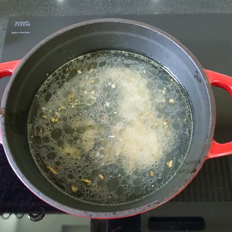 Step 3 Cook the vinegar broth for dipping goat meat