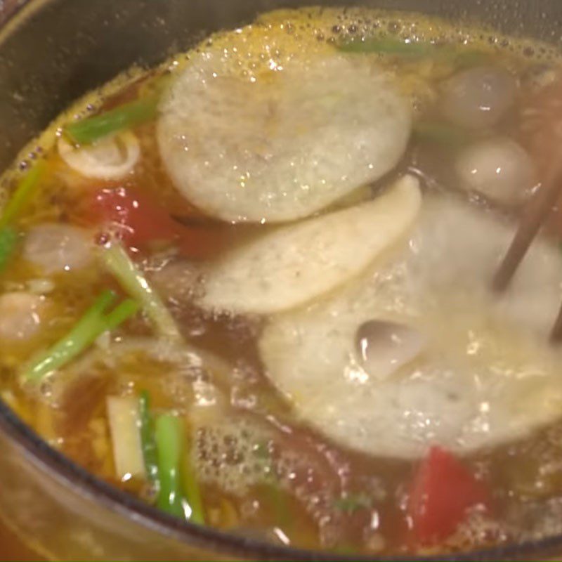 Step 4 Cook the hotpot broth Salmon and passion fruit hotpot