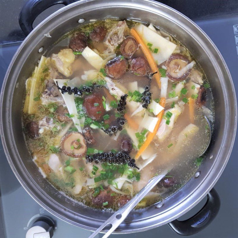 Step 5 Prepare the hot pot broth Chicken hot pot with sour bamboo shoots