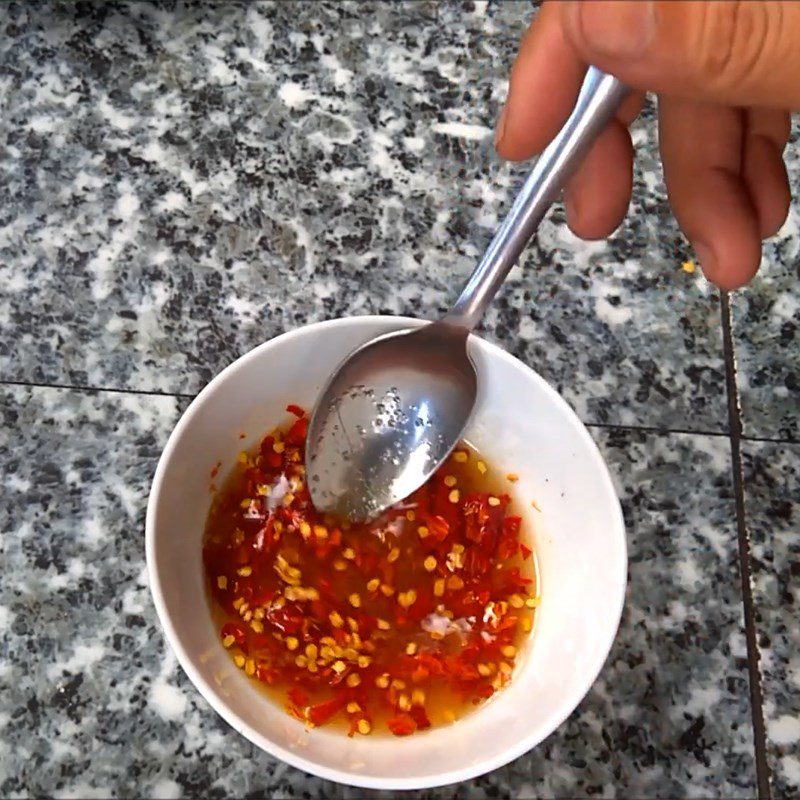 Step 4 Make the dipping sauce for the salad Pork salad with cashew fruit