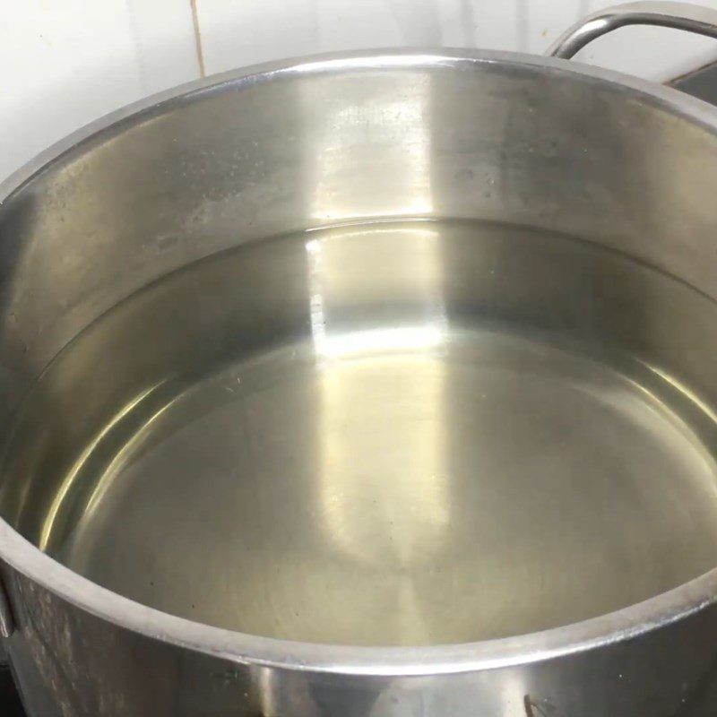 Step 4 Cooking aloe vera water Aloe vera chia seeds rock sugar