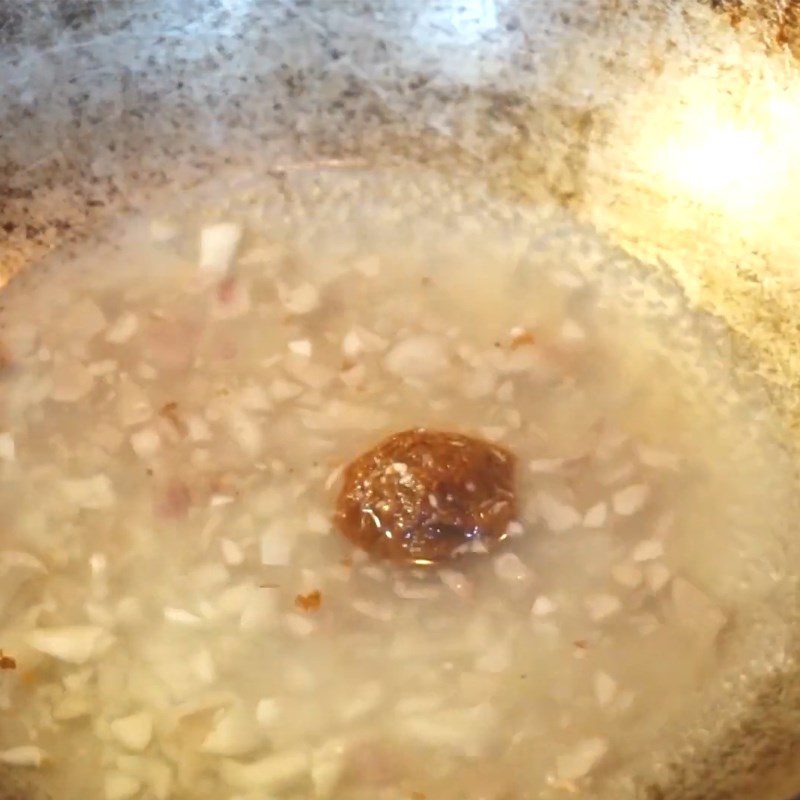 Step 8 Cooking plum sauce Sticky rice chicken with purple leaves and plum sauce