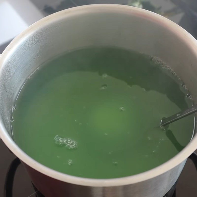 Step 1 Cooking jelly for Three Color Dessert