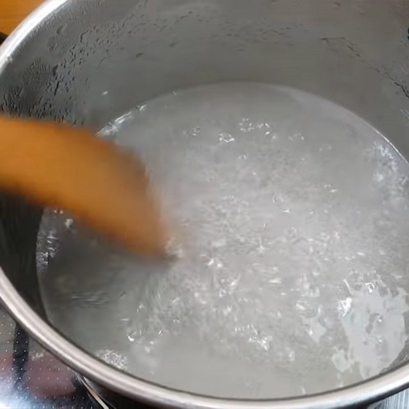 Step 4 Cooking coconut milk jelly and coloring Coconut jelly