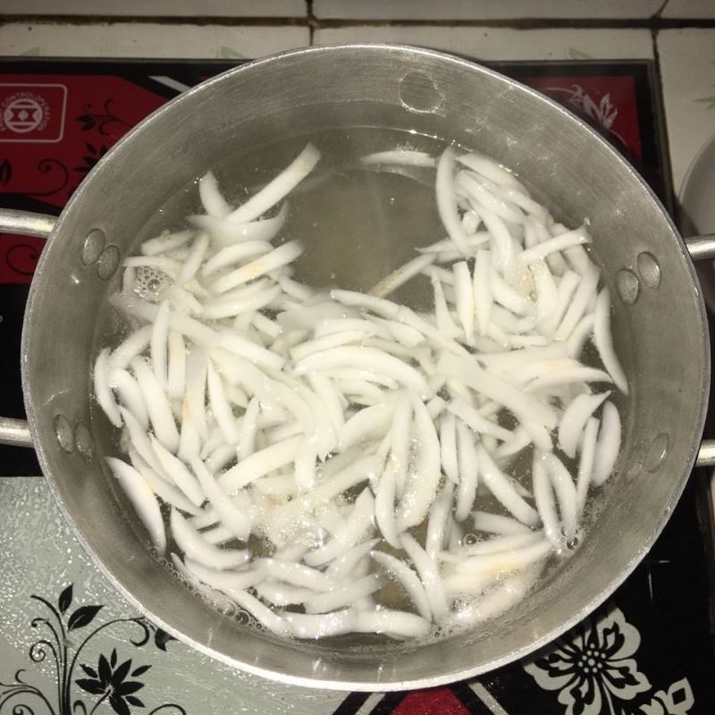 Step 2 Cook shredded coconut jelly Shredded coconut jelly