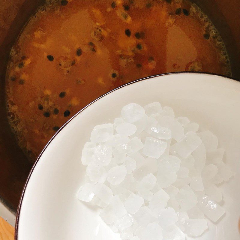 Step 2 Cook the syrup Passion fruit syrup (recipe shared by users)