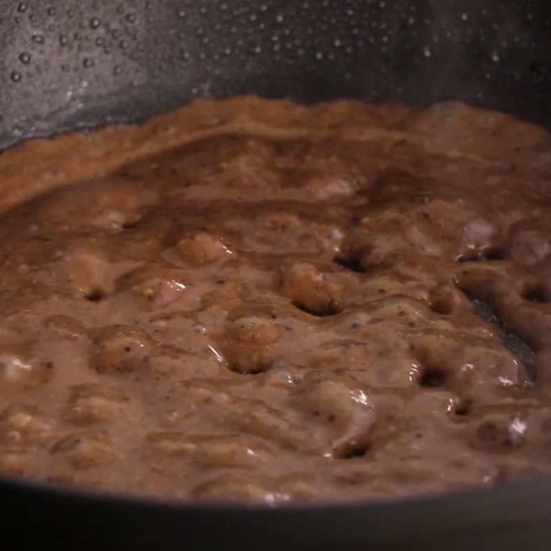 Step 4 Make the sauce Black pepper sauce pan-fried pork