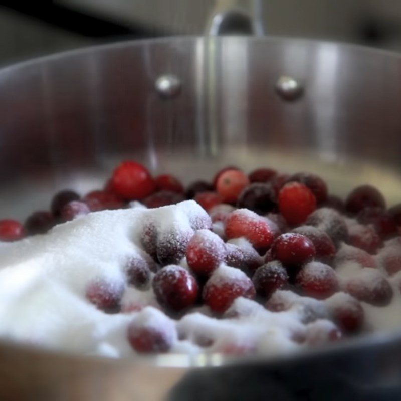 Step 2 Cook cranberry sauce Cranberry sauce with fruit juice