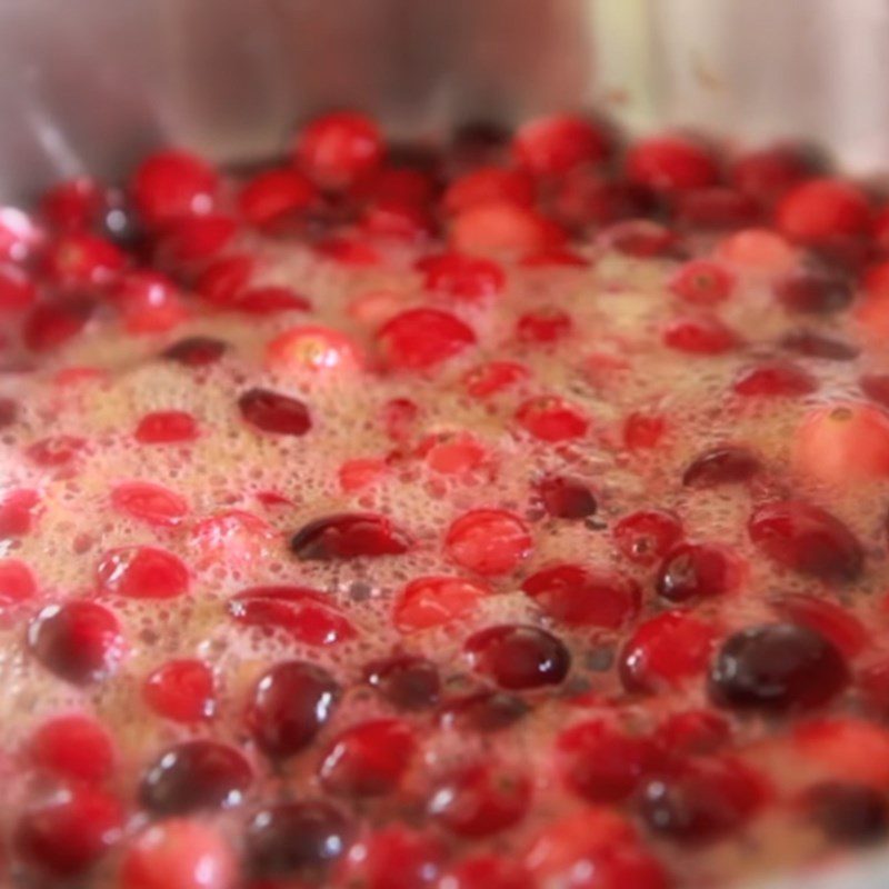 Step 2 Cook cranberry sauce Cranberry sauce with fruit juice