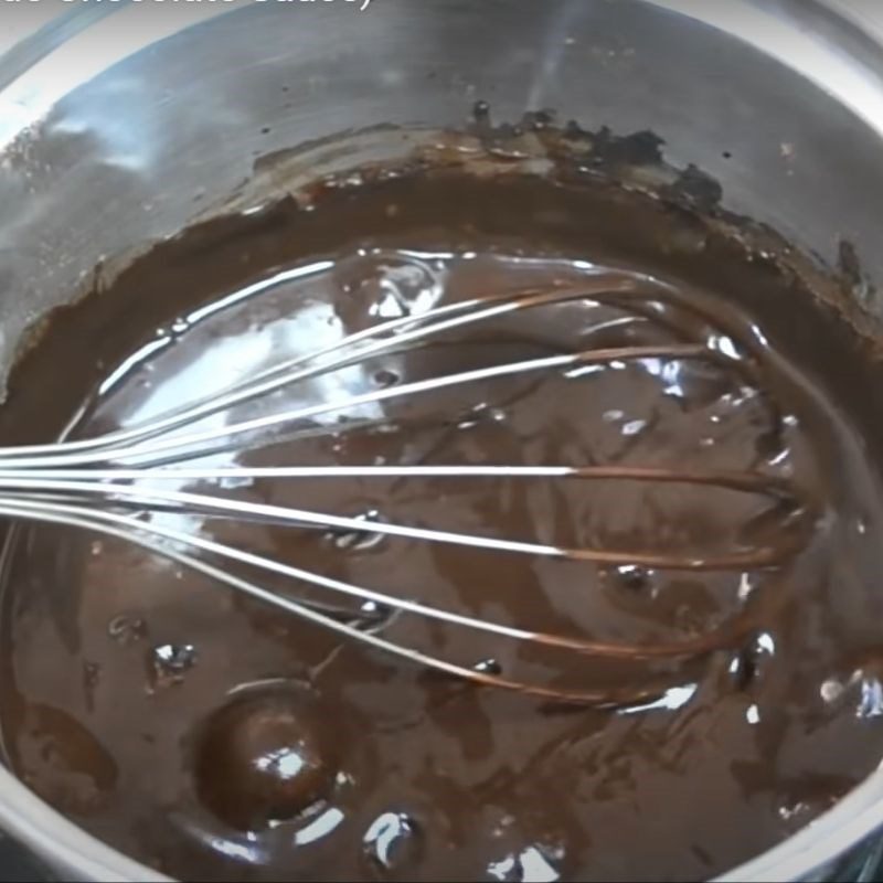 Step 2 Cook the chocolate sauce Chocolate butter sauce