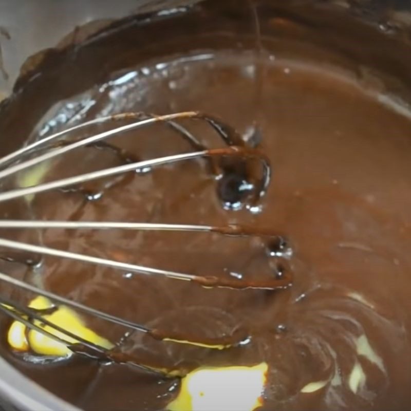 Step 2 Cook the chocolate sauce Chocolate butter sauce