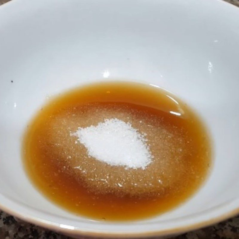 Step 3 Make the dressing for sweet and sour beef noodle salad