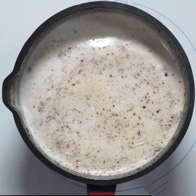 Step 1 Cook milk with cinnamon and nutmeg Cinnamon nutmeg milk